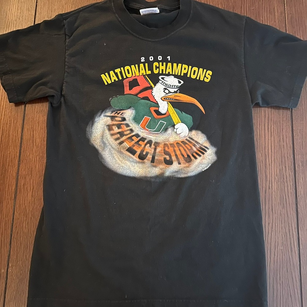 Vintage Hanes Miami Hurricanes 2001 National Champions T-Shirt Black Small 12-0